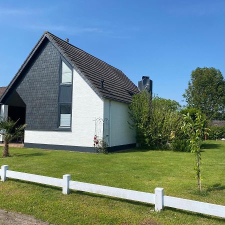 Traumhaftes Geraeumiges Ferienhaus In Meernaehe Bruinisse Exterior photo